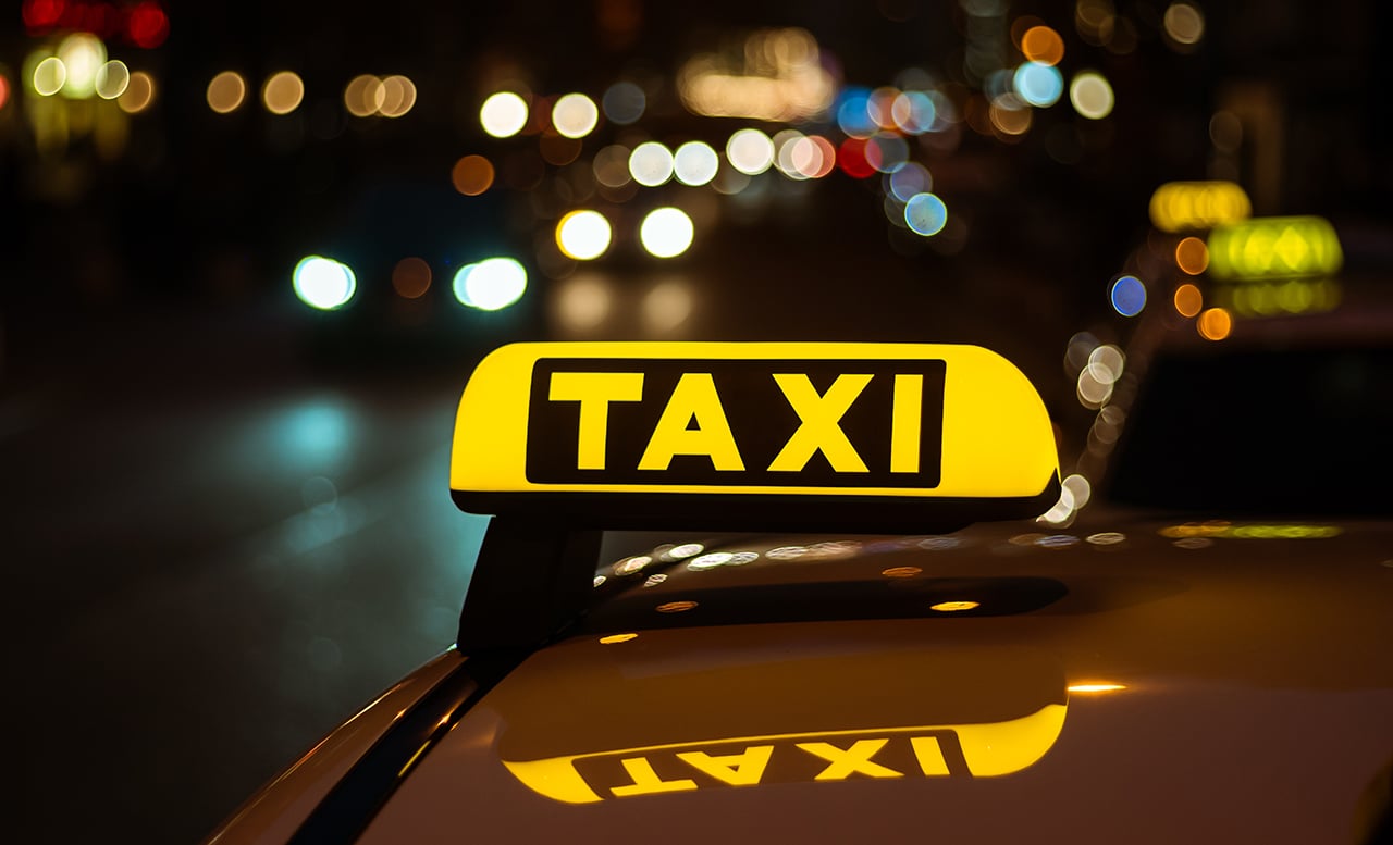 Який додаток вибрати для замовлення таксі в Україні?