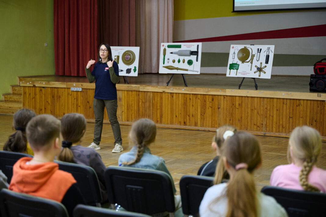 Безпека понад усе: школярі Київщини пройшли тренінг з мінної безпеки