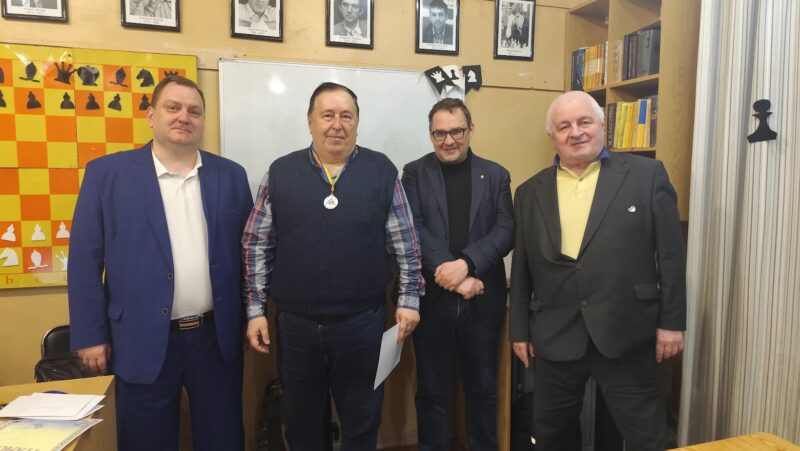 2 місце: Геннадій Шикіда (6 очок)
